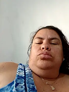 yaneth  online show from 01-05-26, 05:27