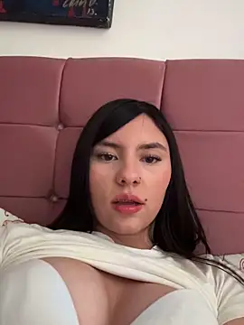 Katie rawwww online show from 03-01-26, 08:44