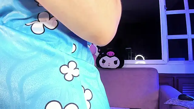 harimoon1 online show from 12-15-25, 03:22