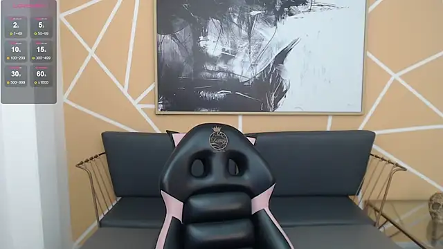 olivia russo  online show from 11-24-25, 08:08