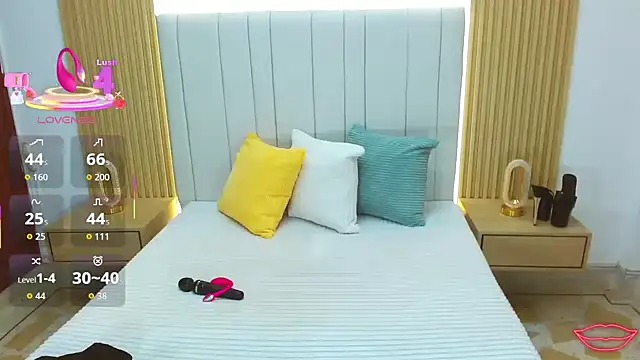 WildScarlet online show from 11-10-25, 01:21