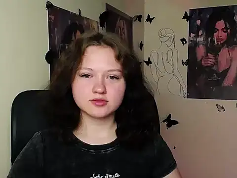 Snapshot of LadyAlice_ chatting on 06-16-26, 05:54 LadyAlice online show from 06-16-26, 05:54