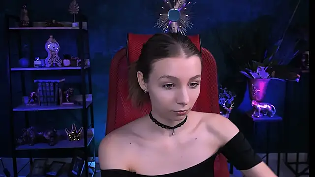 JulieDaniel online show from 10-11-25, 04:22