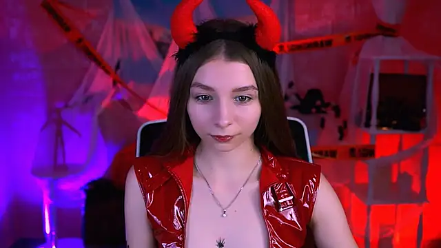 JulieDaniel online show from 10-30-25, 04:58