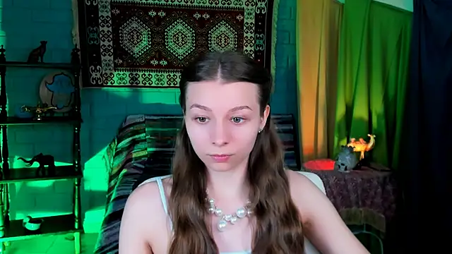 JulieDaniel online show from 11-13-25, 08:24