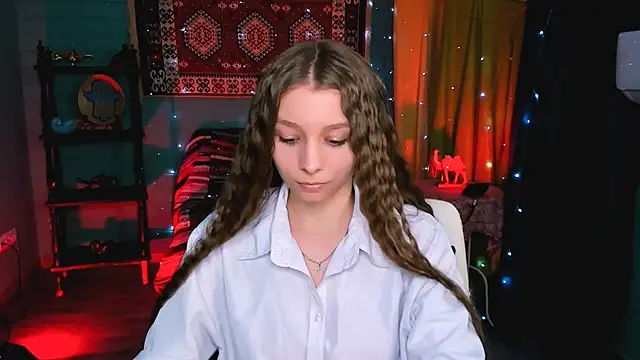 JulieDaniel online show from 05-11-26, 02:45