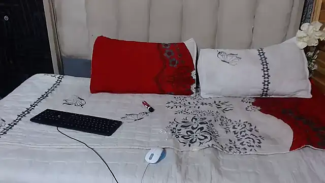 SexyChantyBabe25 online show from 01-14-26, 12:33