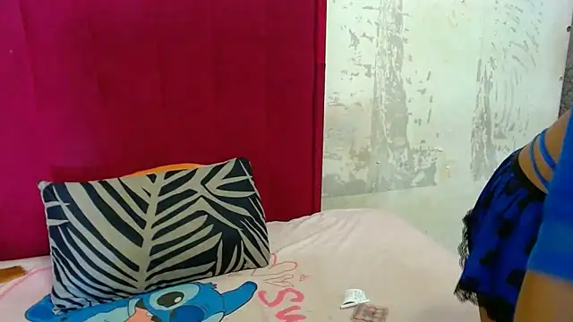 SexyChantyBabe25 online show from 04-28-26, 02:00