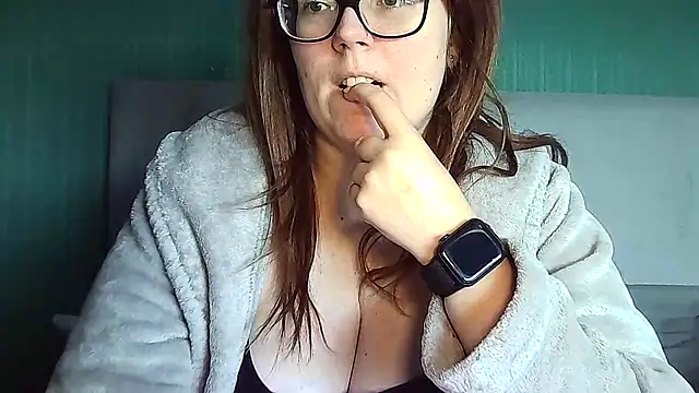 Curvy-BellaX online show from 09-16-25, 10:16