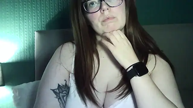 Curvy-BellaX online show from 10-05-25, 06:50
