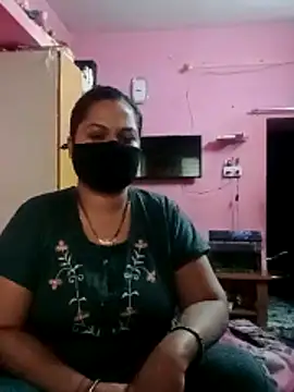 Snapshot of biggbobbsgirl chatting on 02-21-26, 03:18 biggbobbsgirl online show from 02-21-26, 03:18