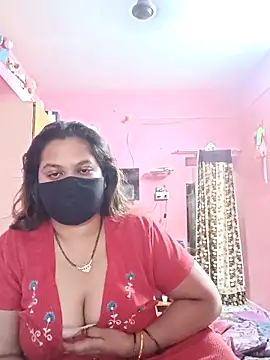 Snapshot of biggbobbsgirl chatting on 03-07-26, 02:08 biggbobbsgirl online show from 03-07-26, 02:08