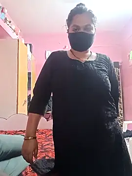 Snapshot of biggbobbsgirl chatting on 03-11-26, 02:28 biggbobbsgirl online show from 03-11-26, 02:28