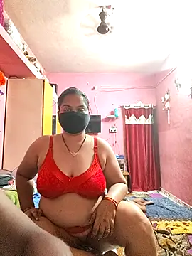 Snapshot of biggbobbsgirl chatting on 03-28-26, 01:05 biggbobbsgirl online show from 03-28-26, 01:05