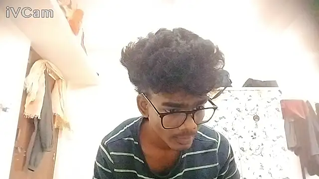 Snapshot of Rahulisagoodguy chatting on 09-09-25, 06:24 Rahulisagoodguy online show from 09-09-25, 06:24