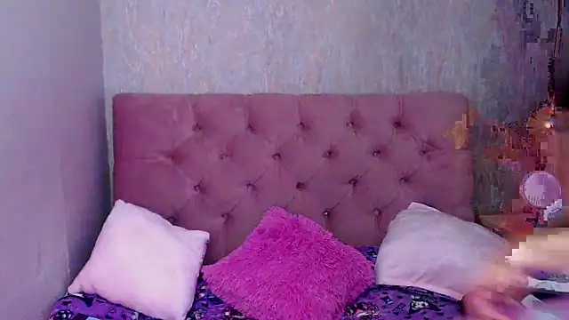 laurenelove online show from 09-09-25, 03:06