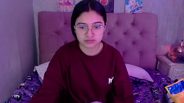 laurenelove online show from 09-17-25, 03:19