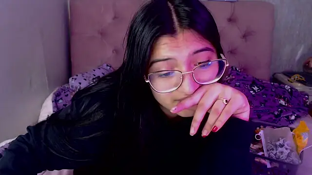 laurenelove online show from 09-23-25, 03:42