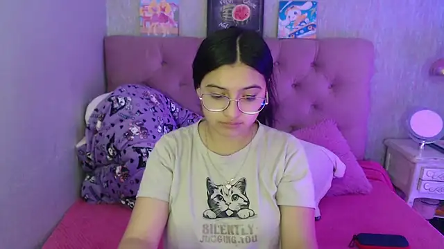 laurenelove online show from 10-15-25, 03:06