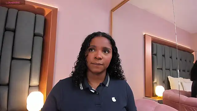 LisaMendez online show from 02-11-26, 03:44