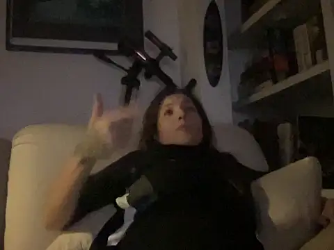 dddasani online show from 11-15-25, 04:10