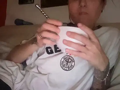 dddasani online show from 11-17-25, 02:06