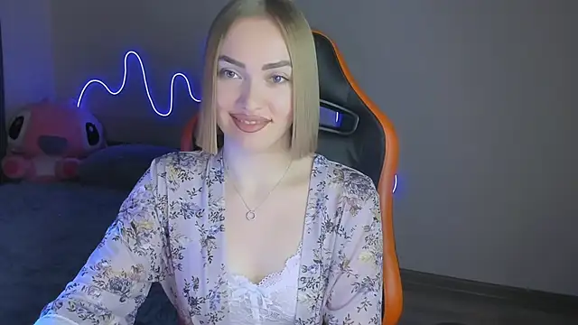 LaraKrein lk online show from 11-24-25, 03:12