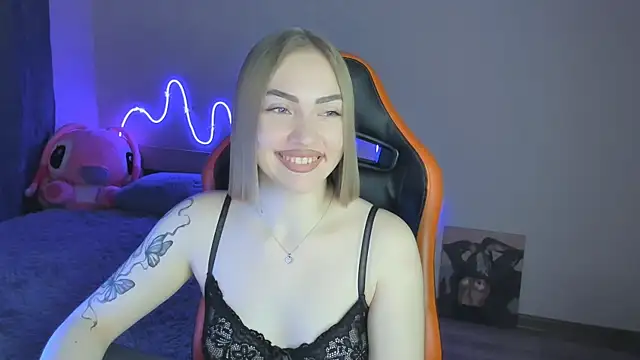 LaraKrein lk online show from 01-10-26, 05:15