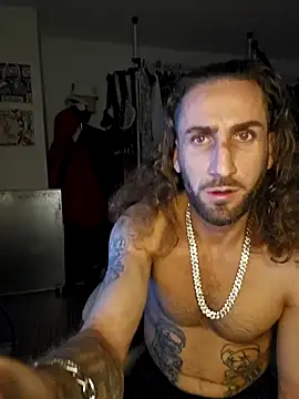 SugarThug online show from 09-23-25, 04:26