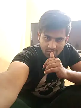 nareshrddd5 online show from 11-13-25, 04:28