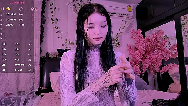 Lein Bone online show from 10-24-25, 12:08