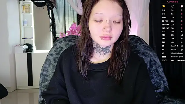 Lein Bone online show from 06-20-26, 01:41