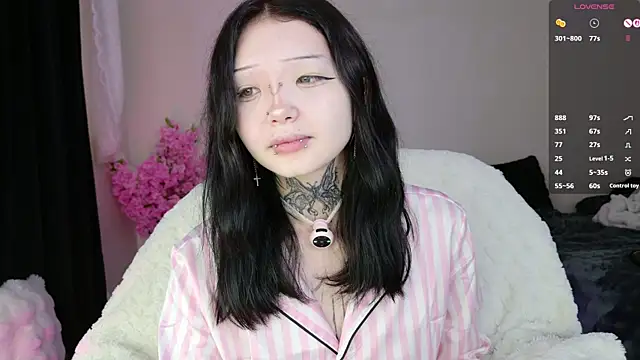 Snapshot of Lein_Bone chatting on 07-02-26, 12:32 Lein Bone online show from 07-02-26, 12:32