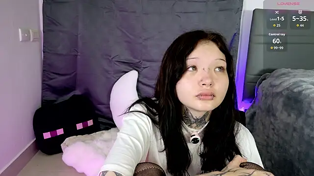 Snapshot of Lein_Bone chatting on 08-02-26, 10:52 Lein Bone online show from 08-02-26, 10:52