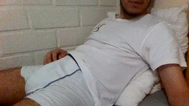 Snapshot of ProfeC4m chatting on 09-27-25, 05:34 ProfeC4m online show from 09-27-25, 05:34