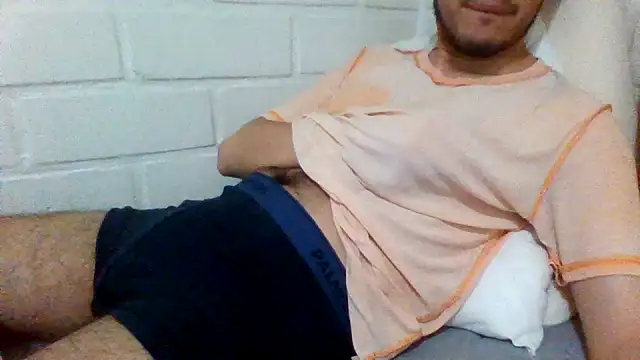 Snapshot of ProfeC4m chatting on 09-28-25, 05:35 ProfeC4m online show from 09-28-25, 05:35