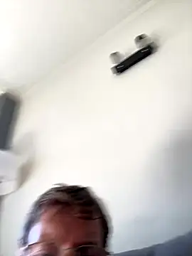 Jonny Agatha online show from 09-30-25, 05:40