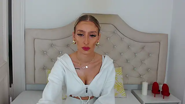 NatalieSensual online show from 10-08-25, 07:06