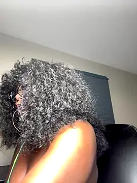 Snapshot of WomanNextdoor1 chatting on 10-10-25, 11:48 WomanNextdoor1 online show from 10-10-25, 11:48