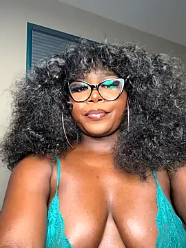 Snapshot of WomanNextdoor1 chatting on 11-01-25, 11:40 WomanNextdoor1 online show from 11-01-25, 11:40