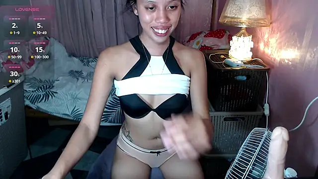 kourtneyluv  online show from 06-15-26, 04:15