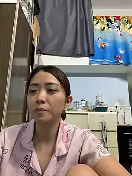 Minee1202 online show from 05-05-26, 01:13