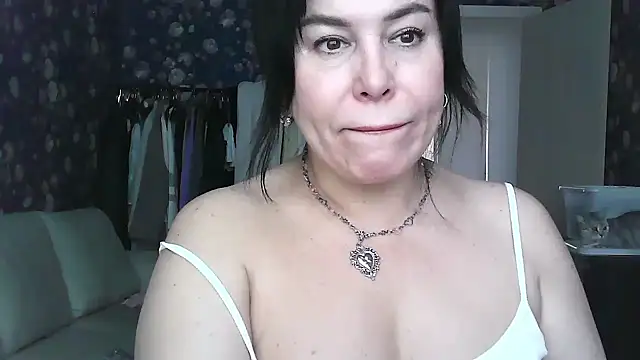 Monica-Mia online show from 02-05-26, 08:08