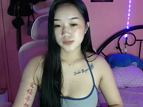 Snapshot of Wynxx chatting on 02-28-26, 08:04 Wynxx online show from 02-28-26, 08:04