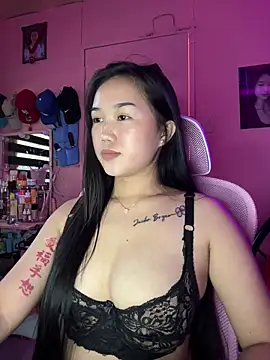 Snapshot of Wynxx chatting on 03-07-26, 07:49 Wynxx online show from 03-07-26, 07:49