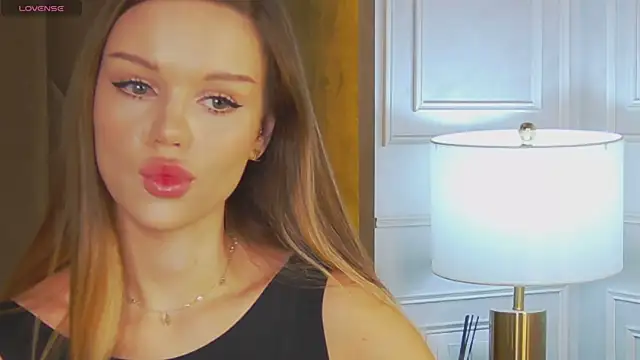 Snapshot of MarilynNova chatting on 11-07-25, 04:34 MarilynNova online show from 11-07-25, 04:34