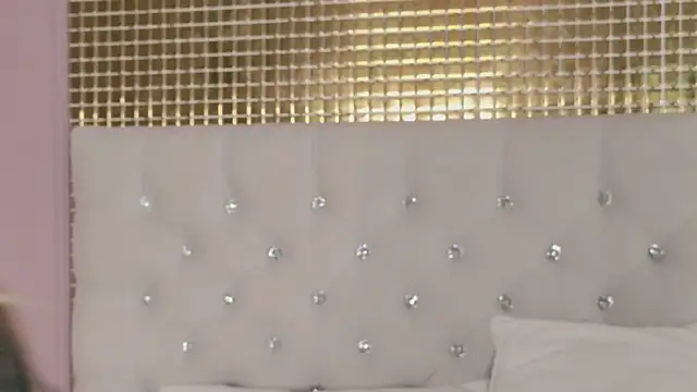 Snapshot of MarilynNova chatting on 03-07-26, 05:37 MarilynNova online show from 03-07-26, 05:37