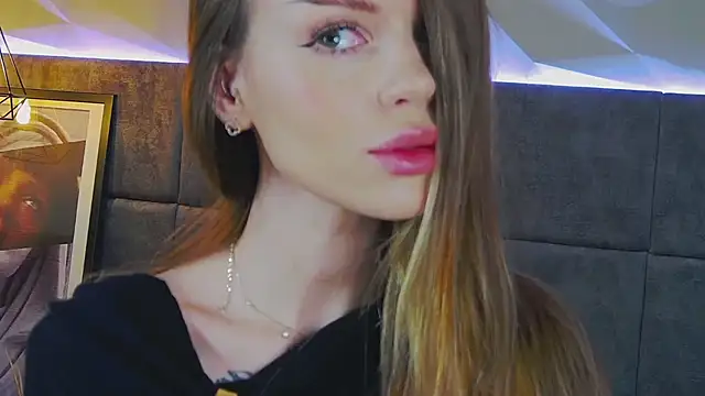 Snapshot of MarilynNova chatting on 03-08-26, 04:49 MarilynNova online show from 03-08-26, 04:49