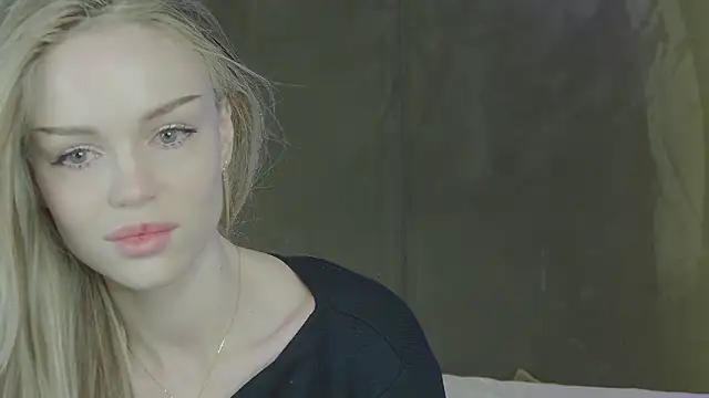 Snapshot of MarilynNova chatting on 03-24-26, 04:39 MarilynNova online show from 03-24-26, 04:39