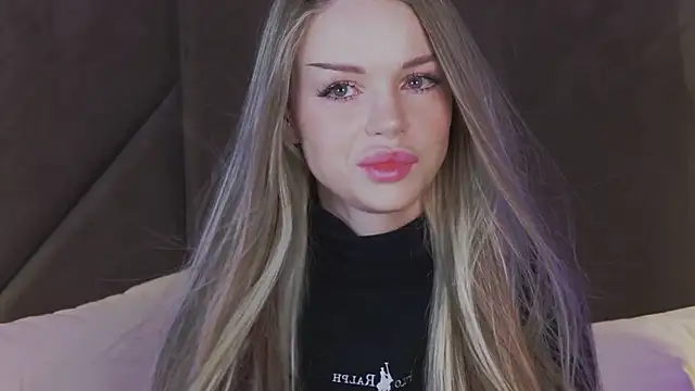 Snapshot of MarilynNova chatting on 03-30-26, 04:24 MarilynNova online show from 03-30-26, 04:24